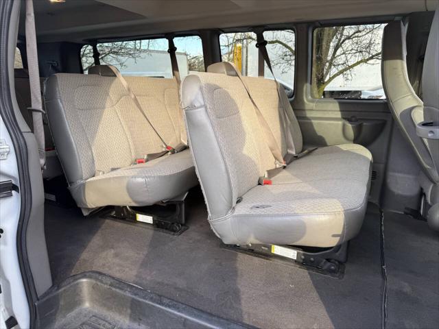 2023 Chevrolet Express Passenger RWD 3500 Extended Wheelbase LT