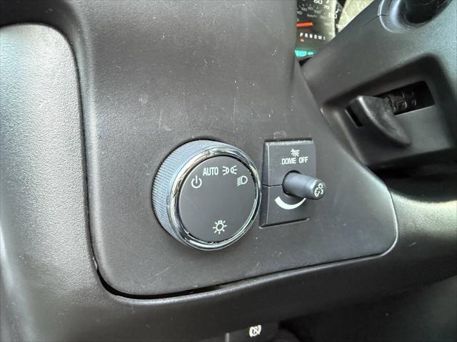 2023 Chevrolet Express Passenger RWD 3500 Extended Wheelbase LT