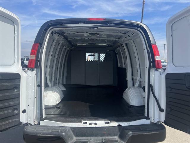 2022 Chevrolet Express Cargo Van RWD 3500 Regular Wheelbase WT