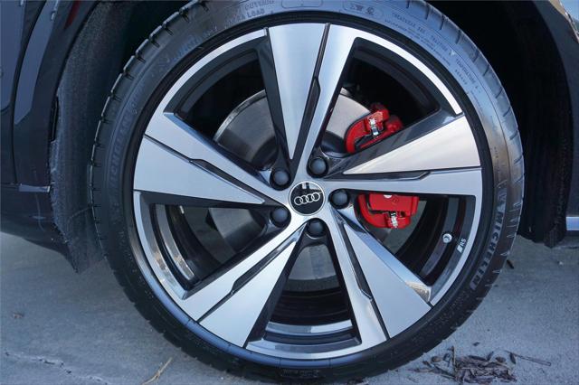 2025 Audi SQ5 Premium Plus TFSI quattro S tronic