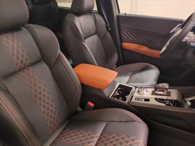 2025 Mitsubishi Outlander PHEV SEL S-AWC