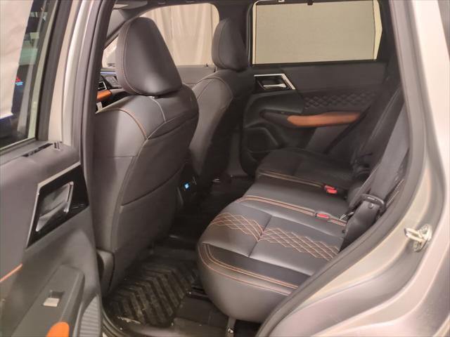 2025 Mitsubishi Outlander PHEV SEL S-AWC
