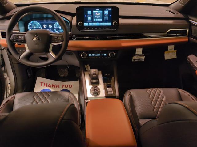 2025 Mitsubishi Outlander PHEV SEL S-AWC