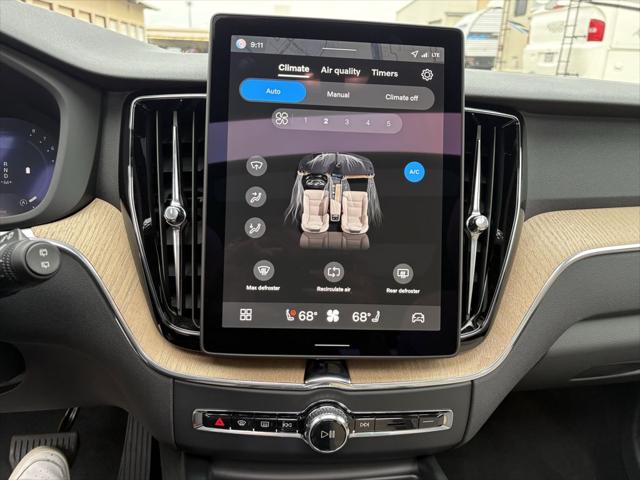 2026 Volvo XC60 B5 Plus