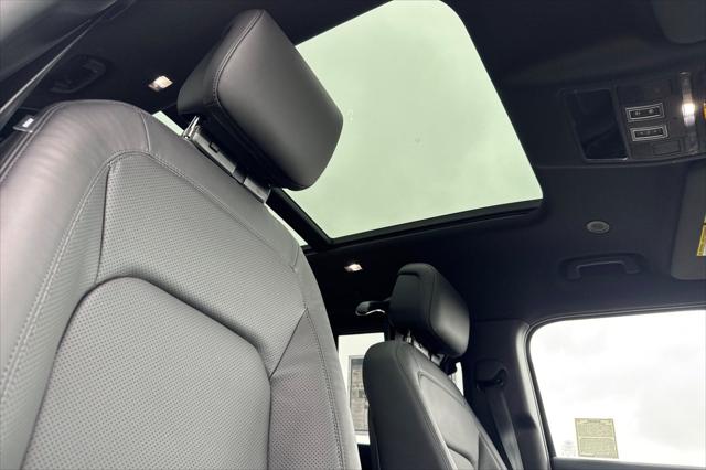 2026 Land Rover Defender P500 X-Dynamic SE