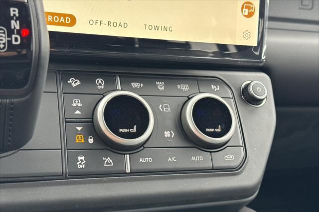 2026 Land Rover Defender P500 X-Dynamic SE
