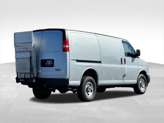 2020 GMC Savana Cargo RWD 3500 Regular Wheelbase Work Van