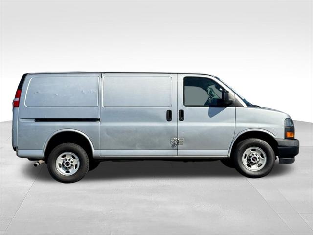 2020 GMC Savana Cargo RWD 3500 Regular Wheelbase Work Van
