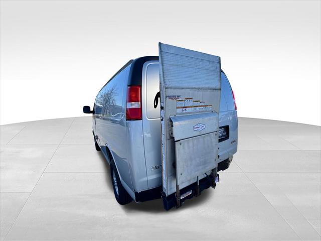 2020 GMC Savana Cargo RWD 3500 Regular Wheelbase Work Van