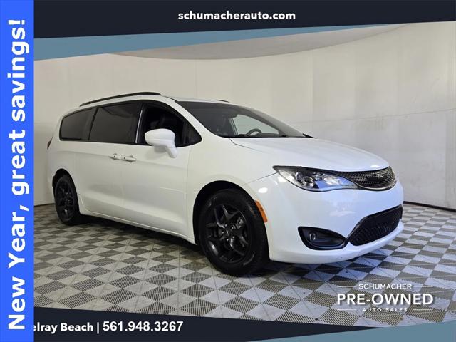 2019 Chrysler Pacifica Touring L 2019 Chrysler Pacifica Touring L