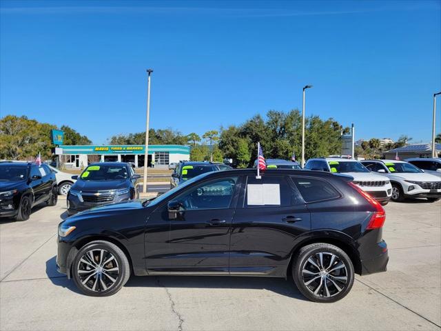 2024 Volvo XC60 B5 Plus Dark Theme