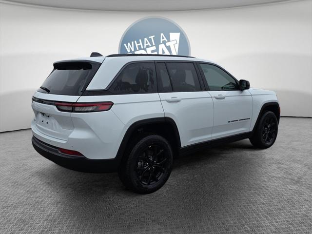 2026 Jeep Grand Cherokee GRAND CHEROKEE LAREDO ALTITUDE 4X4