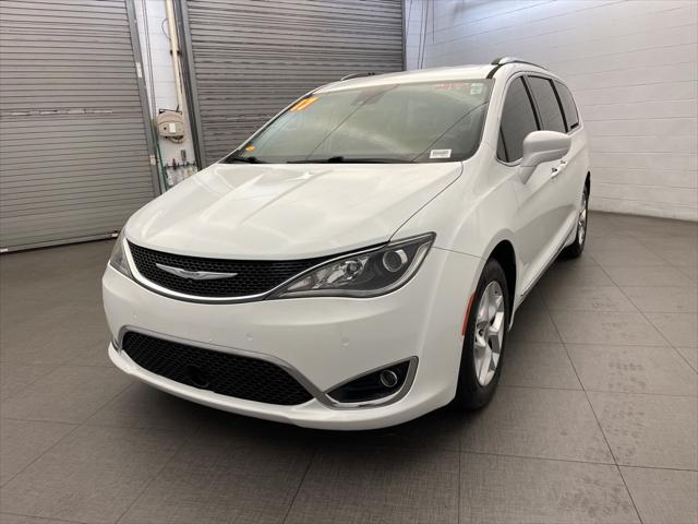2017 Chrysler Pacifica Touring-L Plus