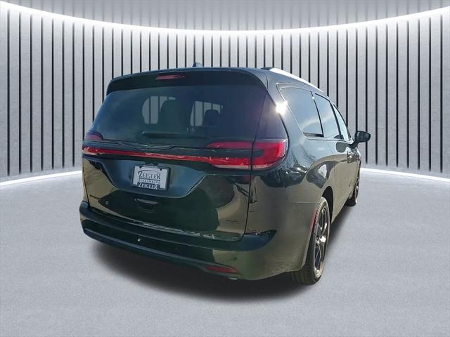 2026 Chrysler Pacifica PACIFICA SELECT AWD