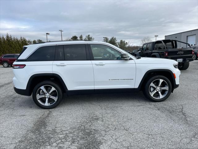 2023 Jeep Grand Cherokee Limited 4x4 2023 Jeep Grand Cherokee Limited 4x4