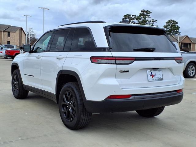 2026 Jeep Grand Cherokee GRAND CHEROKEE LAREDO ALTITUDE 4X2