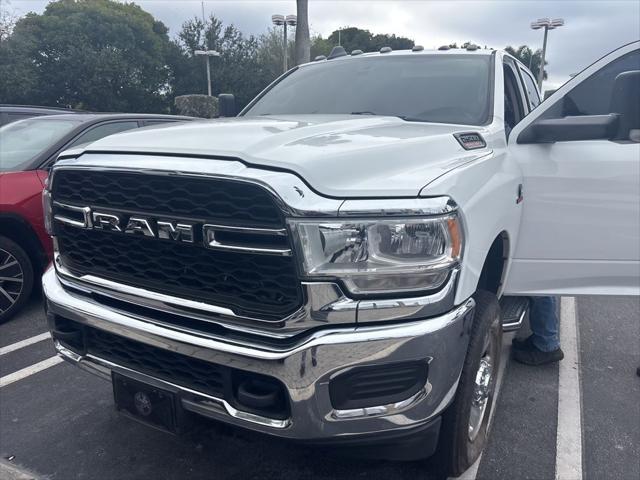 2019 RAM 2500 Tradesman Crew Cab 4x4 64 Box