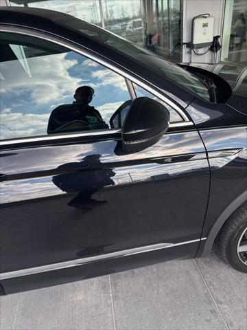 2022 Volkswagen Tiguan 2.0T SEL R-Line