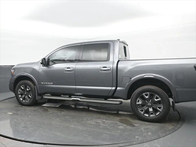 2023 Nissan TITAN Crew Cab Platinum Reserve 4x4