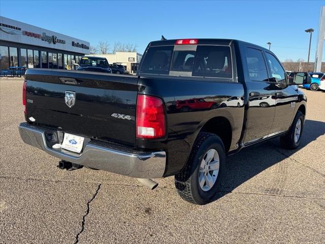 2023 RAM 1500 Classic SLT Crew Cab 4x4 57 Box