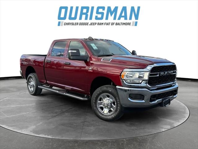 2023 RAM 3500 Tradesman Crew Cab 4x4 64 Box