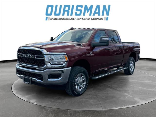 2023 RAM 3500 Tradesman Crew Cab 4x4 64 Box