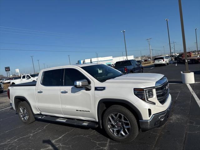 2022 GMC Sierra 1500 4WD Crew Cab Short Box SLT