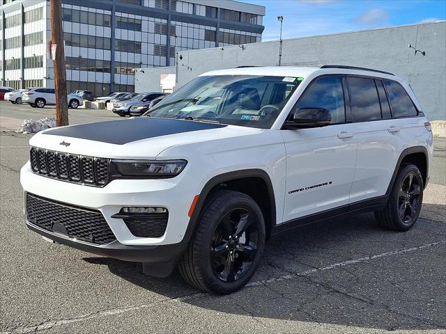 2023 Jeep Grand Cherokee Limited 4x4 2023 Jeep Grand Cherokee Limited 4x4