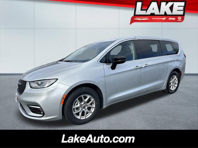 2024 Chrysler Pacifica Touring L 2024 Chrysler Pacifica Touring L