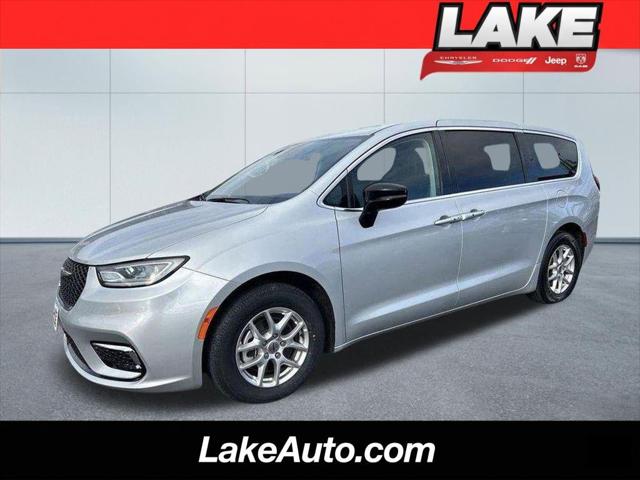 2024 Chrysler Pacifica Touring L 2024 Chrysler Pacifica Touring L