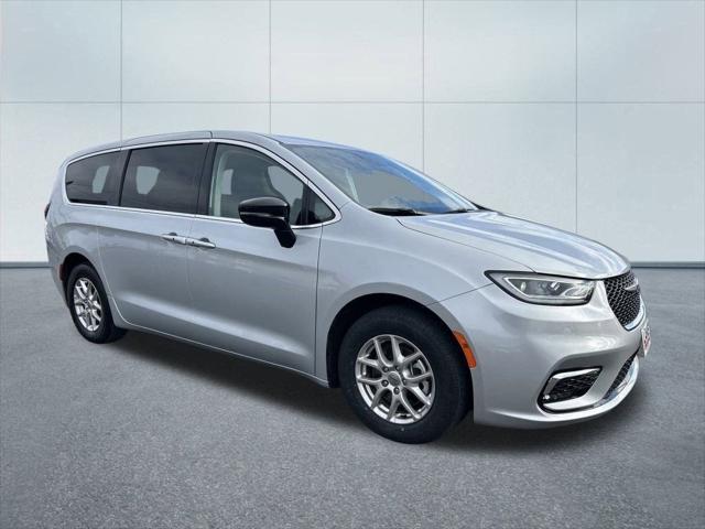 2024 Chrysler Pacifica Touring L 2024 Chrysler Pacifica Touring L
