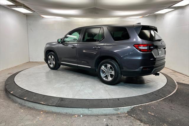 2023 Honda Pilot AWD EX-L 8 Passenger