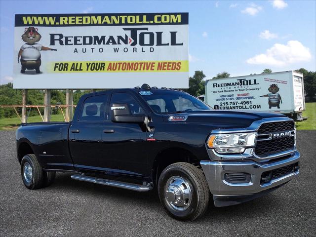 2023 RAM 3500 Tradesman Crew Cab 4x4 8 Box