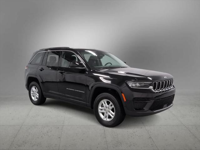 2023 Jeep Grand Cherokee Laredo 4x4