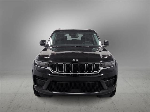 2023 Jeep Grand Cherokee Laredo 4x4