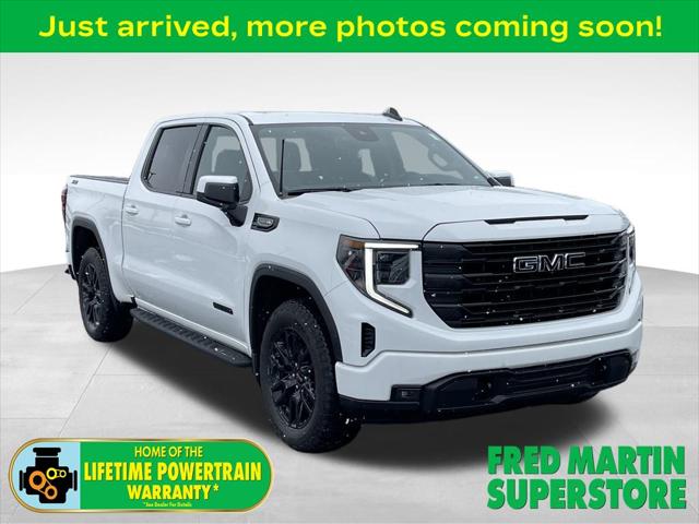 2023 GMC Sierra 1500 4WD Crew Cab Short Box Elevation with 3SB