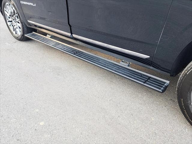 2024 GMC Yukon XL 4WD Denali Ultimate