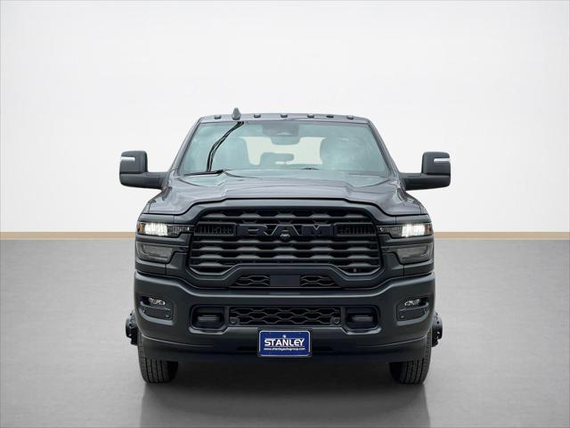 2026 RAM Ram 3500 RAM 3500 TRADESMAN CREW CAB 4X4 8 BOX