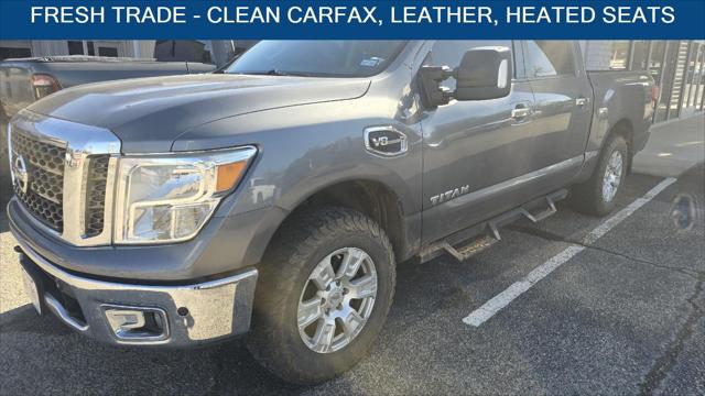 2017 Nissan TITAN SV