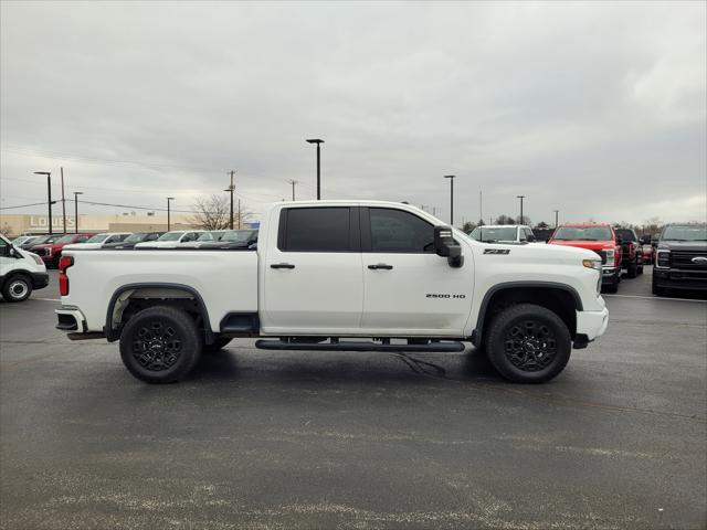 2024 Chevrolet Silverado 2500HD 4WD Crew Cab Standard Bed LT