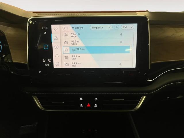 2026 Volkswagen Atlas SE with Technology
