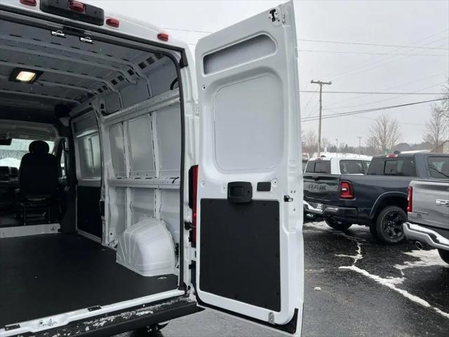 2026 Ram ProMaster 2500 Cargo Van Tradesman High Roof 159" WB w/Pass Seat