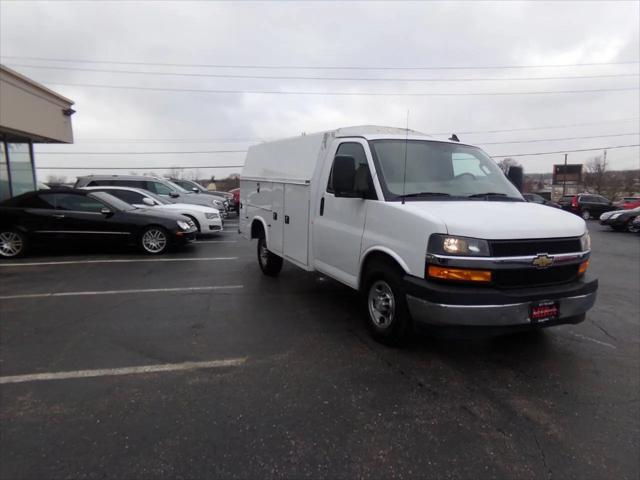 2019 Chevrolet Express Cutaway 4500 Work Van
