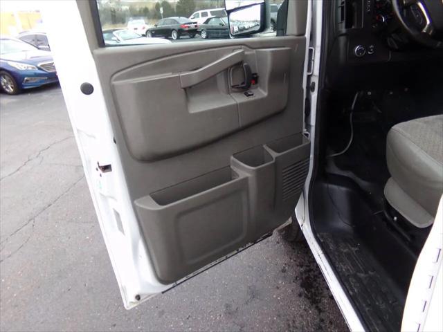 2019 Chevrolet Express Cutaway 4500 Work Van