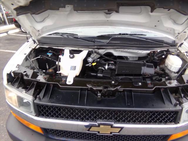 2019 Chevrolet Express Cutaway 4500 Work Van