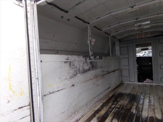 2019 Chevrolet Express Cutaway 4500 Work Van
