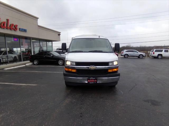 2019 Chevrolet Express Cutaway 4500 Work Van