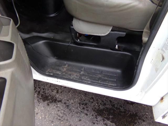 2019 Chevrolet Express Cutaway 4500 Work Van