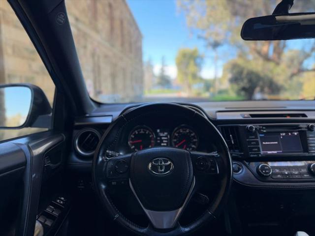 2016 Toyota RAV4 SE