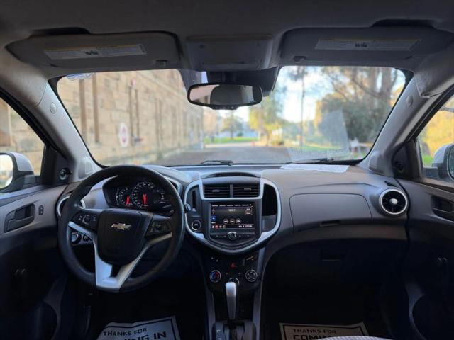 2020 Chevrolet Sonic FWD Hatchback 1FL 5-Door